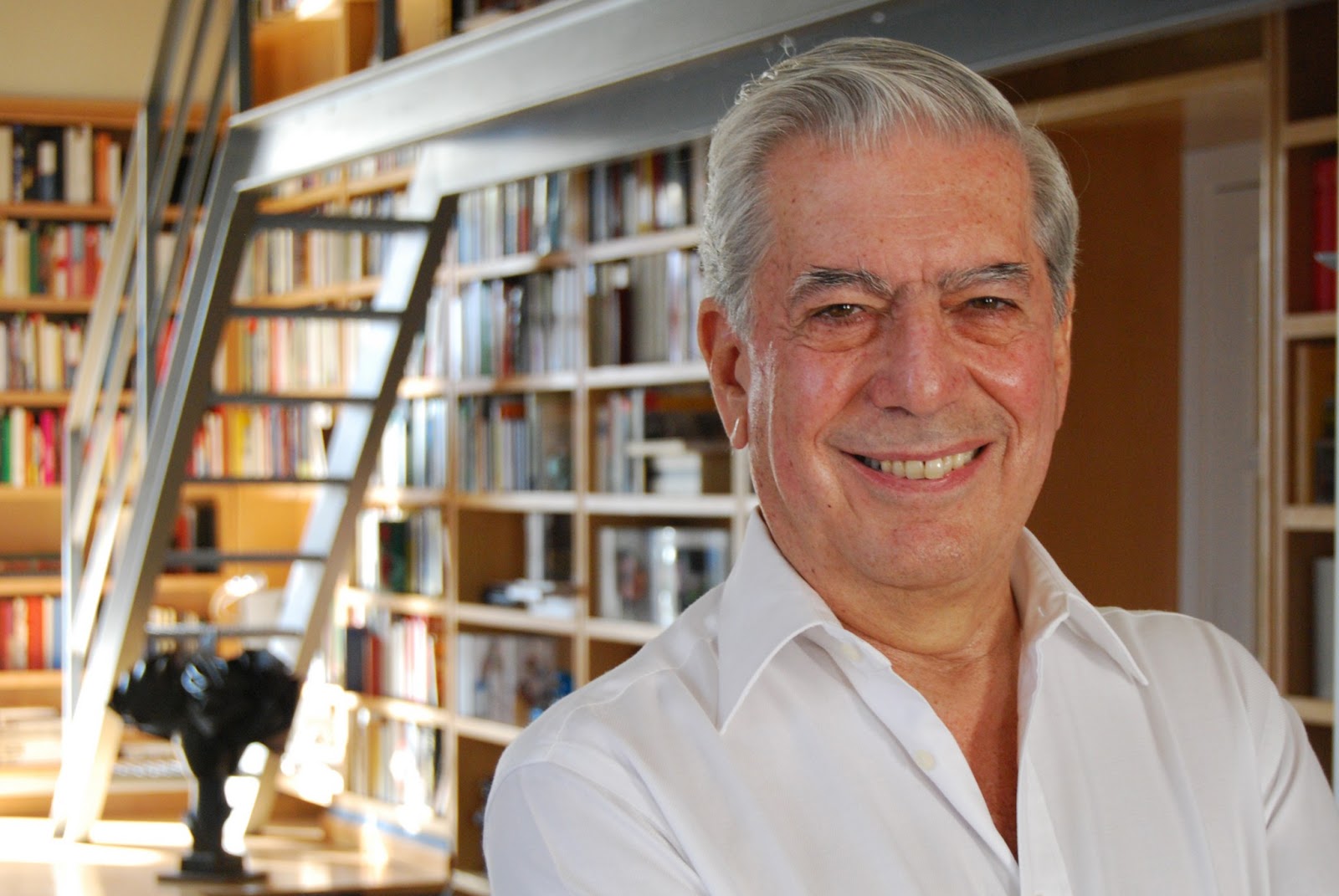 A 90 años del natalicio de Mario Vargas Llosa, uno de los referentes del “Boom Latinoamericano”