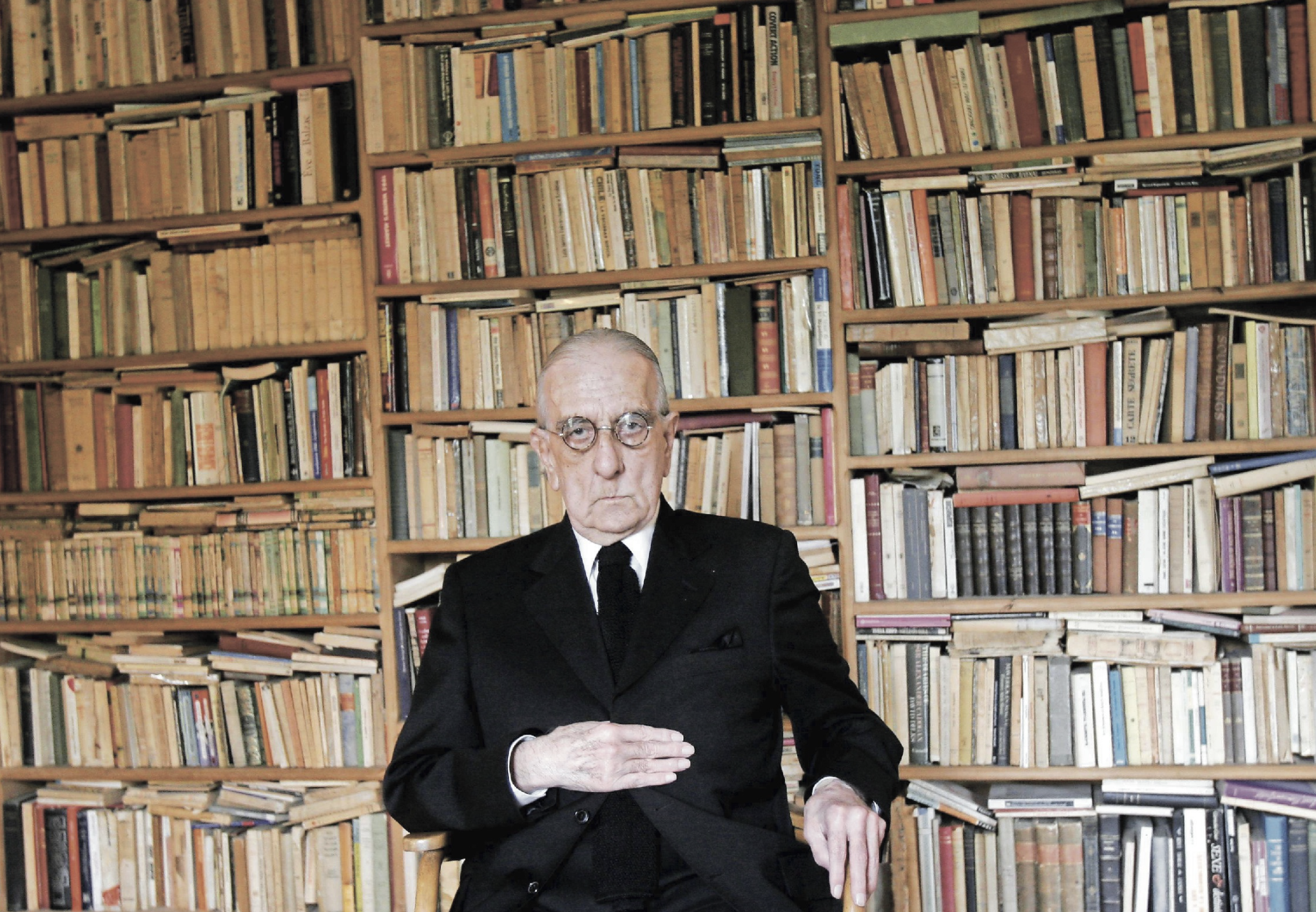 A seis años de su partida, recordamos el legado literario de Armando Uribe